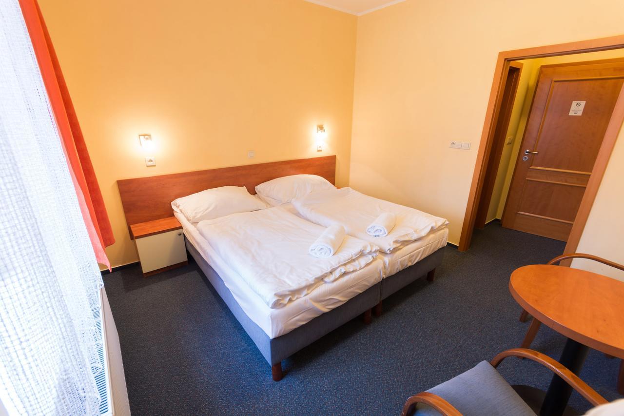 Hotel Na Kocande Zeliv Екстер'єр фото