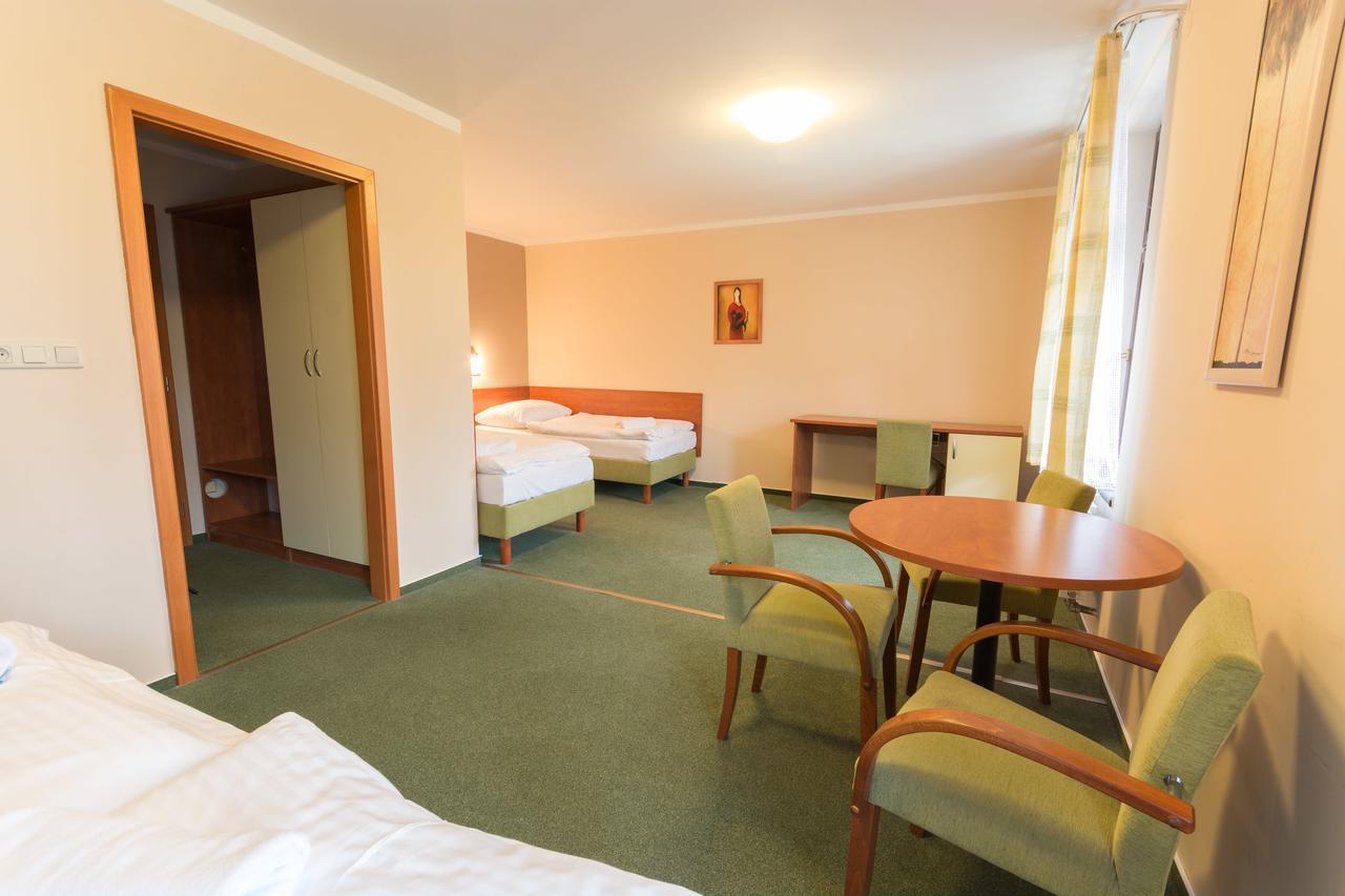Hotel Na Kocande Zeliv Екстер'єр фото